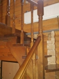 Лестница с перилами и отделкой (4 фото) - №27