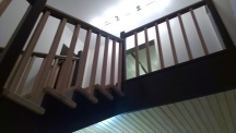 Лестница комбинированная, сосна-бук (14 фото) - №35